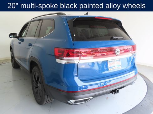 Used 2025 Volkswagen Atlas SE FWD image 6