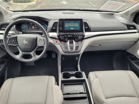 Certified 2023 Honda Odyssey EX-L image 11