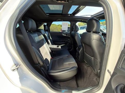 Used 2019 Ford Edge ST w/ Equipment Group 401A image 10