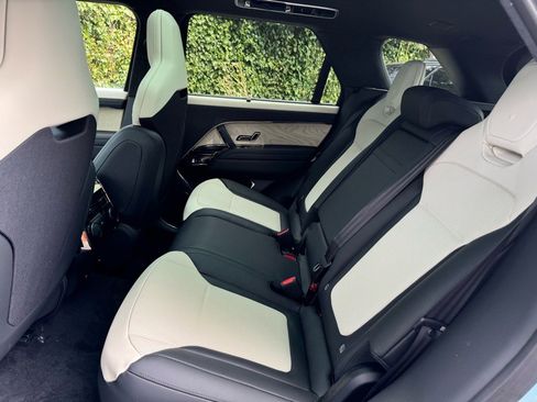 New 2025 Land Rover Range Rover Sport SV Edition Two image 15