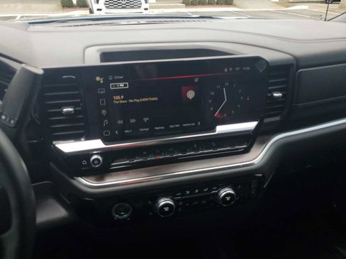 Certified 2024 GMC Sierra 1500 SLT w/ X31 Off-Road Package AWD/4WD image 12