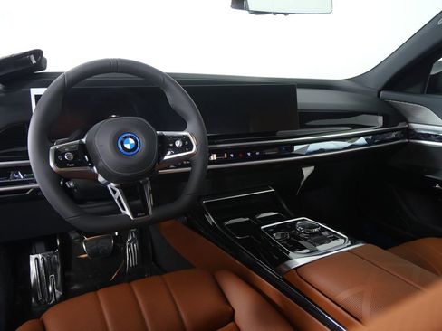 New 2026 BMW i7 xDrive60 w/ Executive Package AWD/4WD image 19