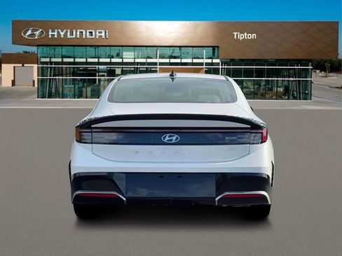 New 2026 Hyundai Sonata SEL FWD image 6