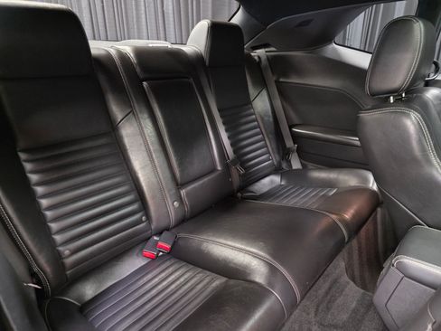 Used 2010 Dodge Challenger R/T RWD image 45