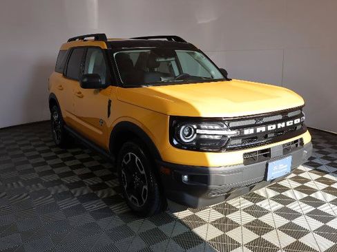 Certified 2023 Ford Bronco Sport Outer Banks w/ Tech Package AWD/4WD image 5