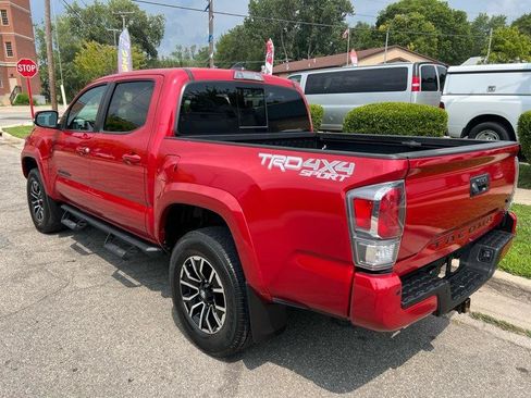Used 2021 Toyota Tacoma TRD Sport w/ Technology Package AWD/4WD image 7