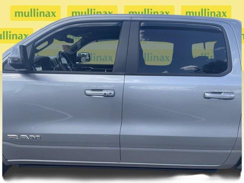Used 2023 RAM 1500 Laramie AWD/4WD image 6