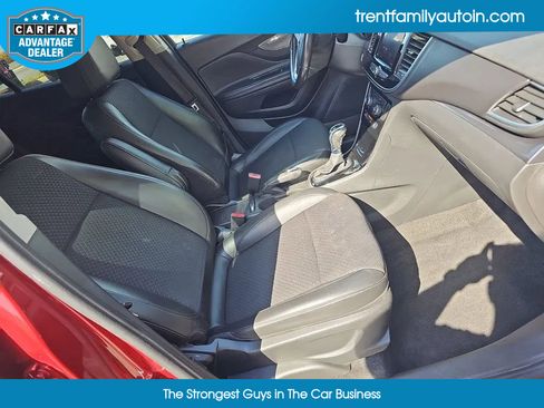 Used 2022 Buick Encore Preferred image 41