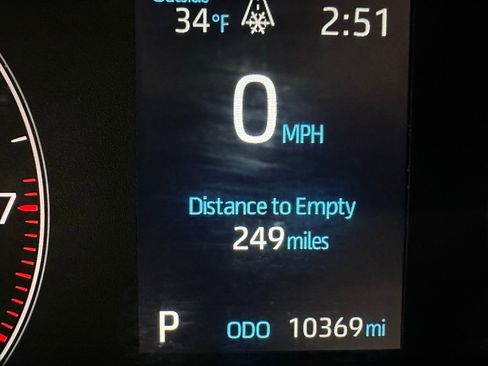 Used 2025 Toyota Corolla LE image 24