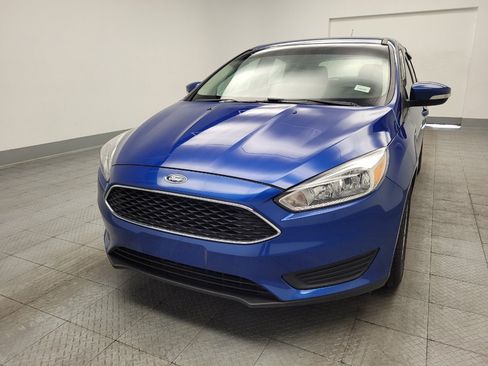 Used 2018 Ford Focus SE w/ Cold Weather Package FWD image 15