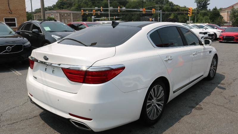 Used 2017 Kia K900 Premium RWD image 7