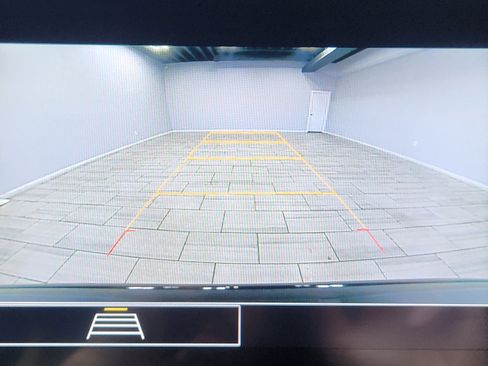 Used 2023 Buick Envision Preferred image 21