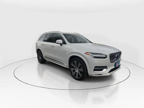 Used 2020 Volvo XC90 T6 Inscription w/ Protection Package Premier AWD/4WD image 2