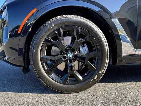 Used 2023 BMW X7 xDrive40i w/ Premium Package image 35