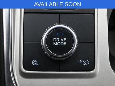 Used 2022 Ford Explorer Limited w/ Equipment Group 301A AWD/4WD image 27