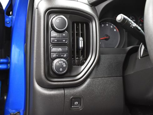 Used 2022 Chevrolet Silverado 1500 Custom Trail Boss image 22