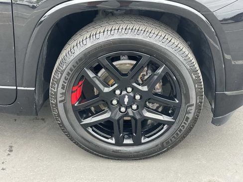 Used 2021 Chevrolet Traverse Premier w/ Redline Edition image 39