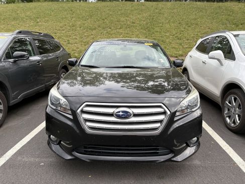 Used 2015 Subaru Legacy 2.5i Limited AWD/4WD image 2
