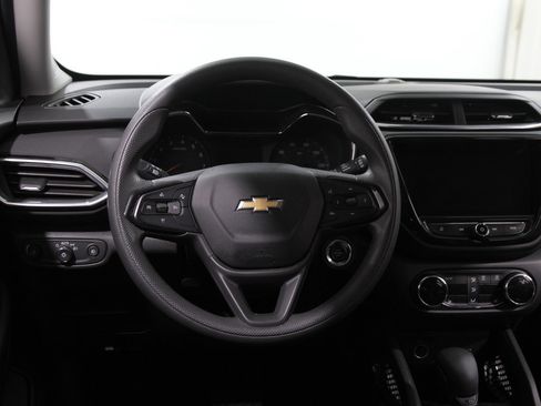 Used 2023 Chevrolet TrailBlazer LT w/ Convenience Package image 7