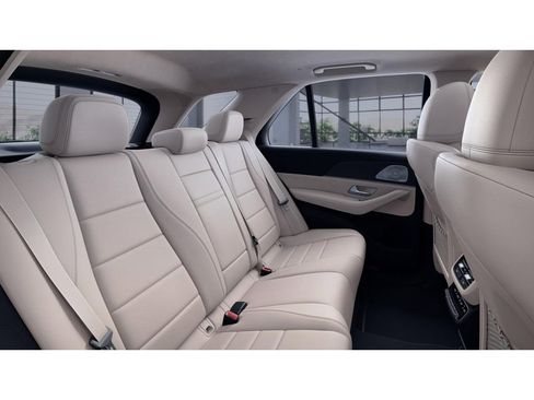 Used 2022 Mercedes-Benz GLE 450 4MATIC image 5