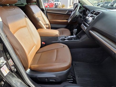 Used 2017 Subaru Outback 3.6R Touring image 15