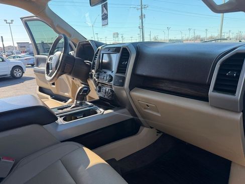 Used 2018 Ford F150 Lariat w/ Equipment Group 501A Mid AWD/4WD image 23