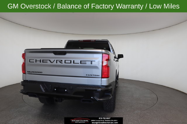 Used 2026 Chevrolet Silverado 1500 Custom Trail Boss w/ Dark Appearance Package AWD/4WD image 16