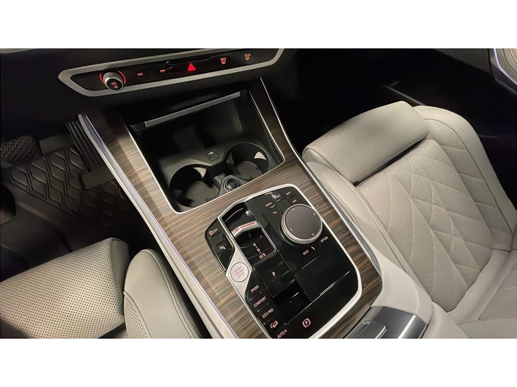 Used 2024 BMW X5 xDrive40i w/ Premium Package AWD/4WD image 14