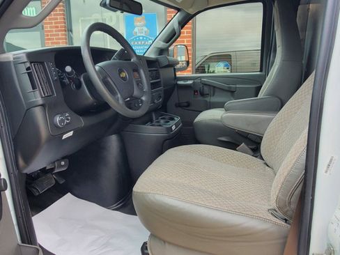 Used 2019 Chevrolet Express 2500 image 13