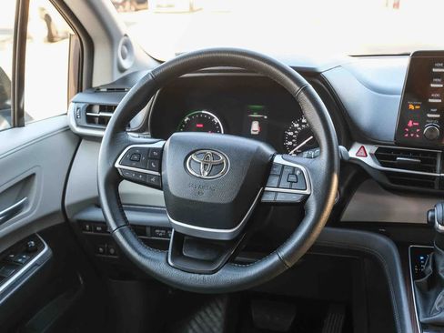 Certified 2024 Toyota Sienna XLE w/ XLE Plus Package AWD/4WD image 16