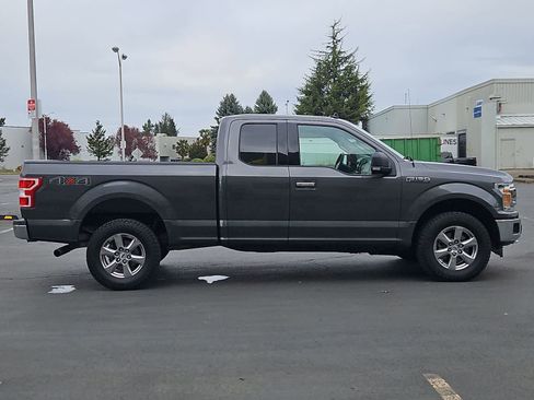 Used 2019 Ford F150 XLT w/ Equipment Group 302A Luxury AWD/4WD image 7
