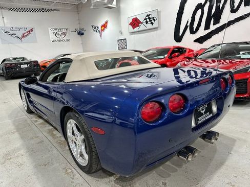 Used 2004 Chevrolet Corvette Convertible w/ Preferred Equipment Group RWD image 3