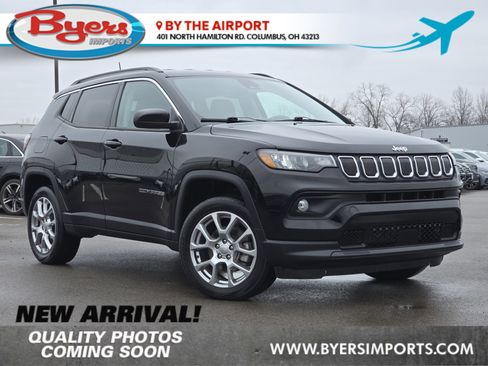 Used 2022 Jeep Compass Latitude image 1