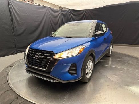 Used 2025 Nissan Kicks Play S FWD image 18
