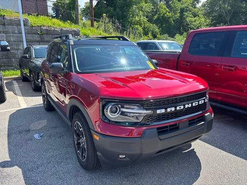 Used 2026 Ford Bronco Sport Outer Banks AWD/4WD image 2