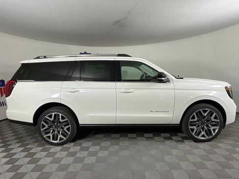 New 2026 Ford Expedition Platinum AWD/4WD image 2