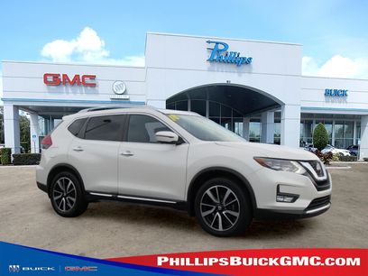 Used 2018 Nissan Rogue SL w/ Premium Package