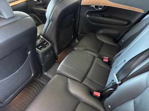 Used 2023 Volvo XC90 T8 Plus w/ Protection Package Premier AWD/4WD image 5