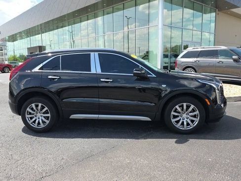 Used 2023 Cadillac XT4 Premium Luxury w/ Cold Weather Package FWD image 24