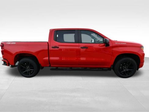 Used 2022 Chevrolet Silverado 1500 Custom AWD/4WD image 9