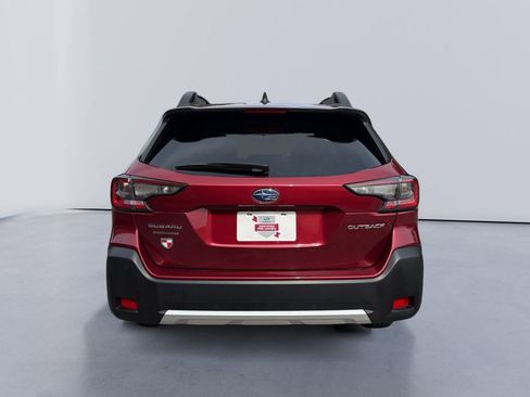 Certified 2025 Subaru Outback Limited AWD/4WD image 4