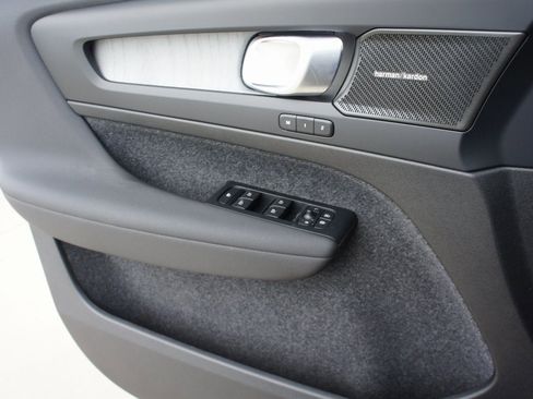 New 2026 Volvo XC40 B5 Plus w/ Protection Package Premier image 16