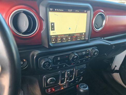 Used 2022 Jeep Wrangler Unlimited Rubicon w/ Steel Bumper Group image 17