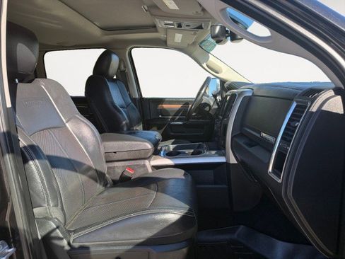 Used 2018 RAM 2500 Laramie w/ Snow Chief Group image 10