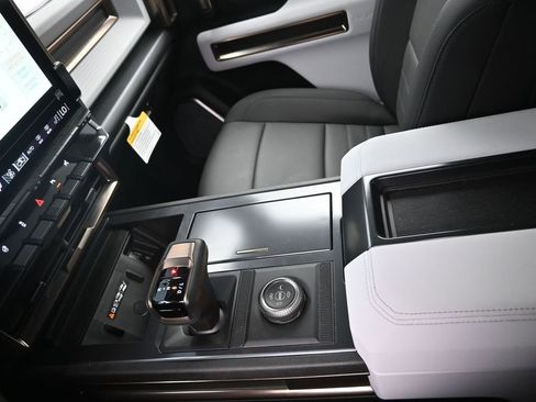 Used 2025 GMC Hummer EV 3X w/ Battery Pack, 24 Module Pack image 21