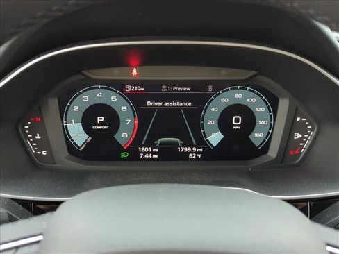 Used 2025 Audi Q3 2.0T Premium AWD/4WD image 11