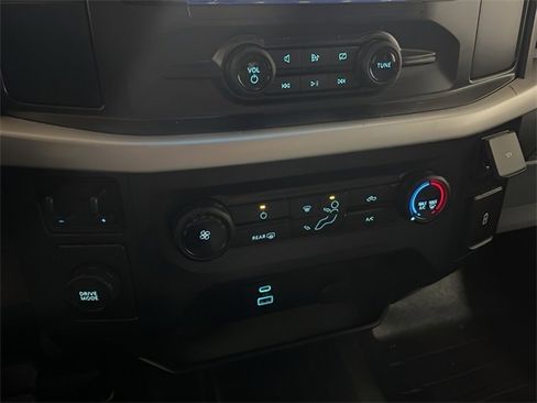 Used 2022 Ford F150 XL w/ Equipment Group 101A High image 39