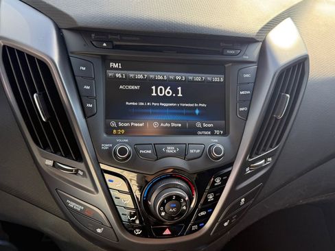 Used 2013 Hyundai Veloster Turbo image 13