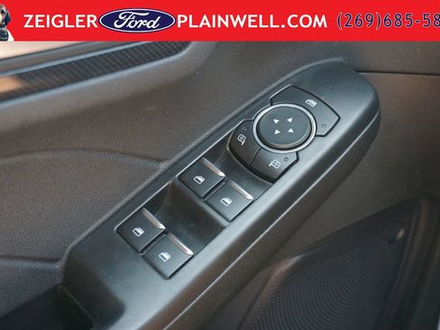 Used 2024 Ford Escape ST-Line w/ Tech Pack #1 AWD/4WD image 31