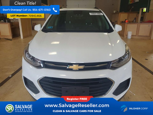 Used 2018 Chevrolet Trax LT w/ LT Convenience Package FWD image 7